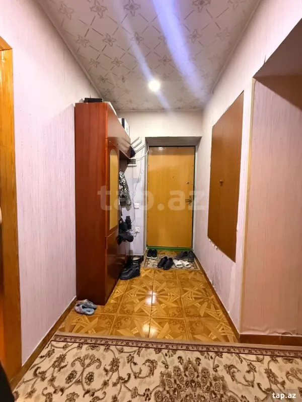 Satılır 4 otaqlı mənzil 104 m²
