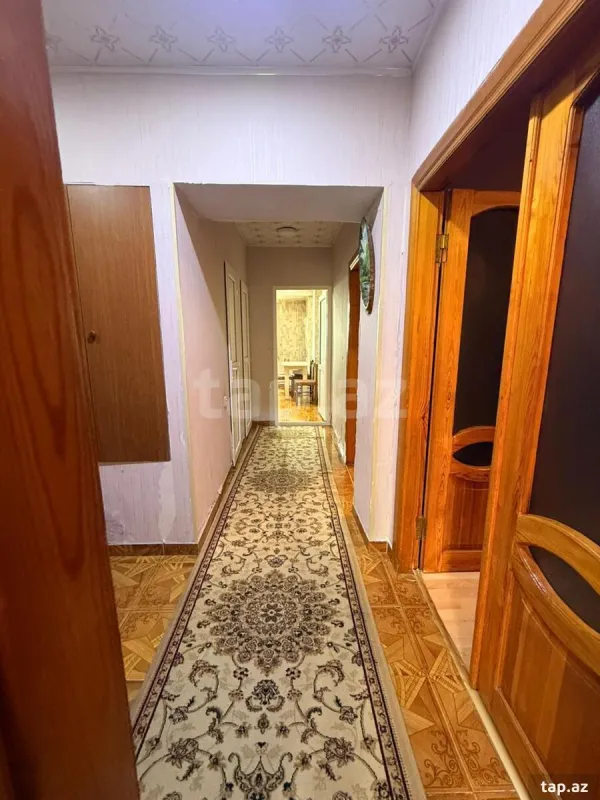 Satılır 4 otaqlı mənzil 104 m²