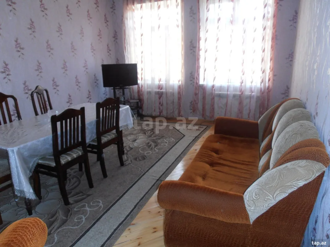 Kirayə verilir 4 otaqlı həyət evi 121 m²