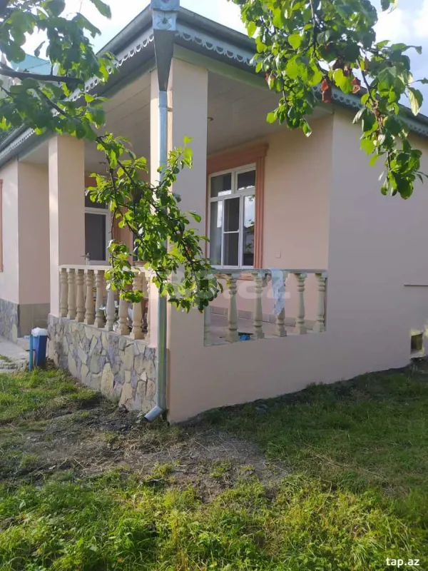 Kirayə verilir 4 otaqlı həyət evi 121 m²