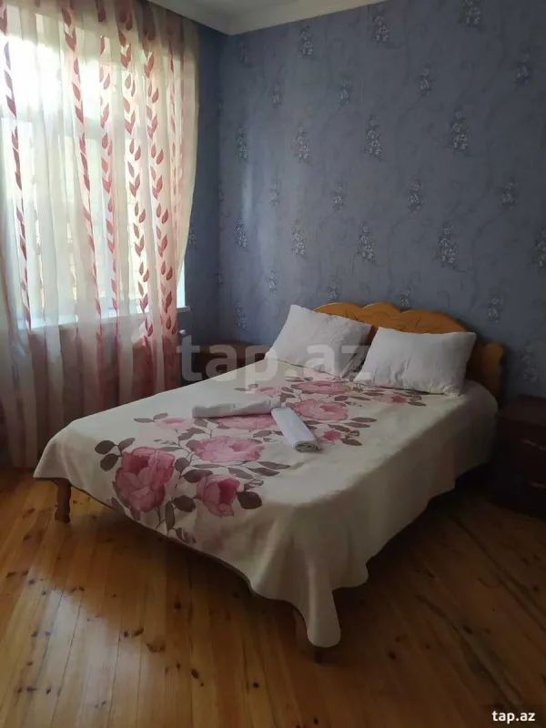 Kirayə verilir 4 otaqlı həyət evi 121 m²