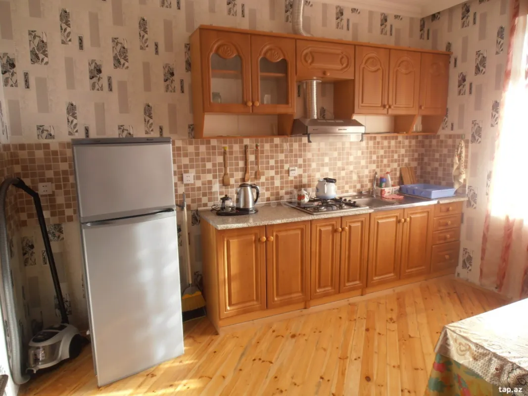 Kirayə verilir 4 otaqlı həyət evi 121 m²