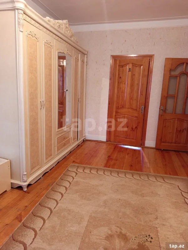 Kirayə verilir 4 otaqlı mənzil 94 m²