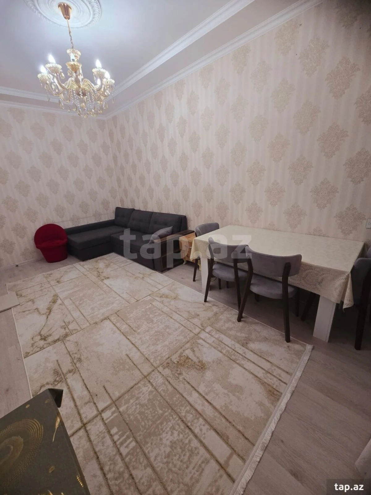 Satılır 4 otaqlı həyət evi 220 m²