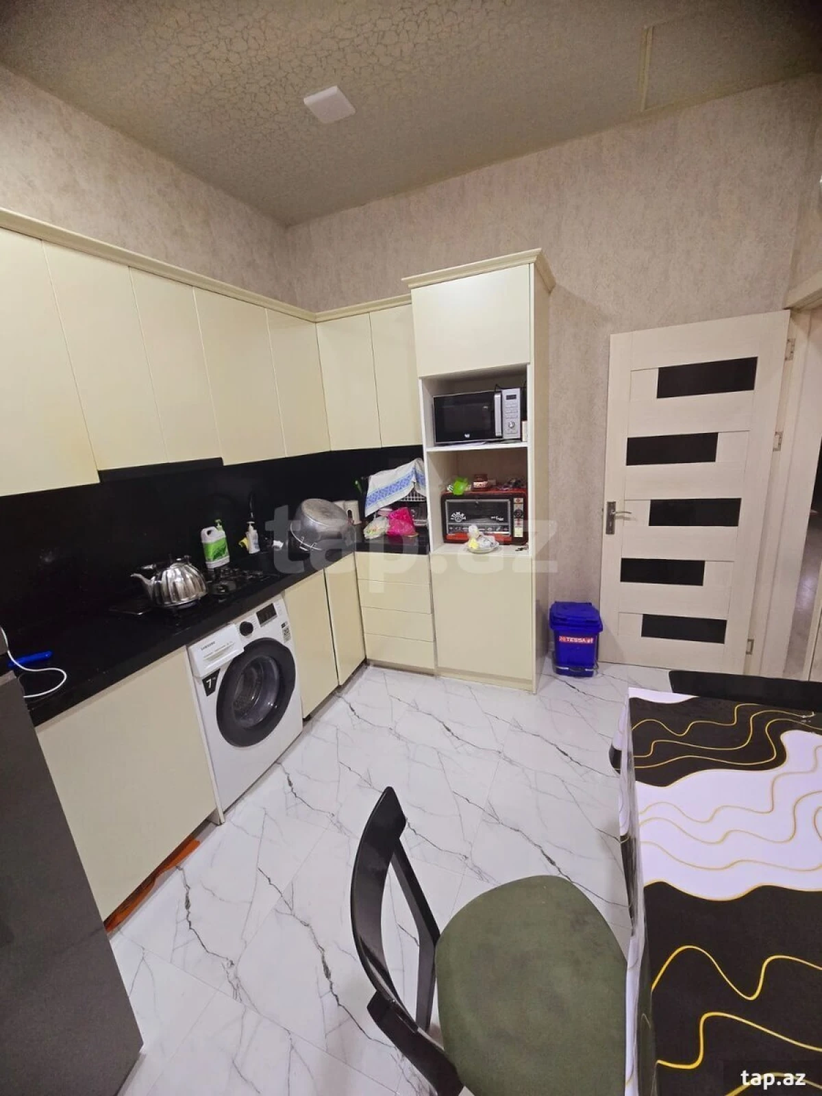 Satılır 4 otaqlı həyət evi 220 m²