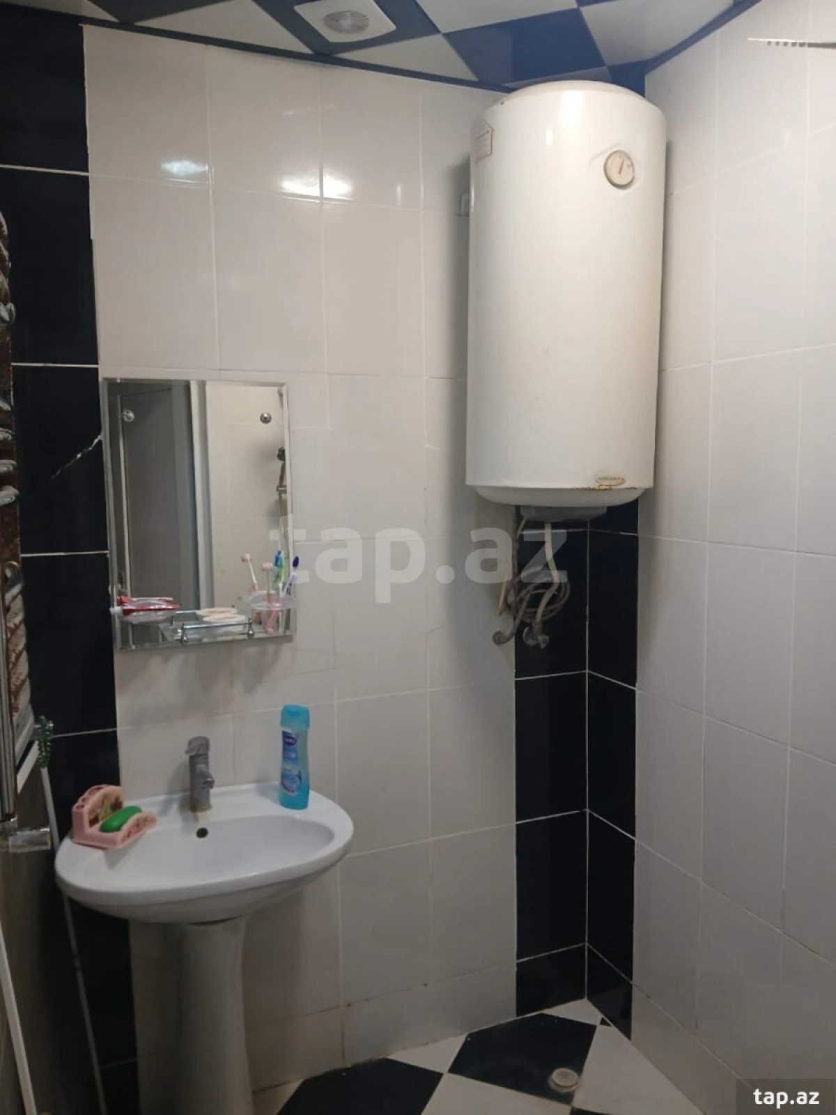 Satılır 3 otaqlı mənzil 50 m²