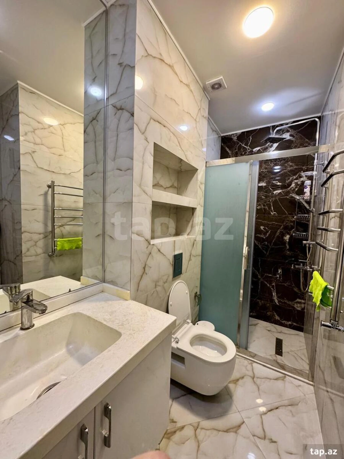 Kirayə verilir 3 otaqlı yeni tikili 130 m²