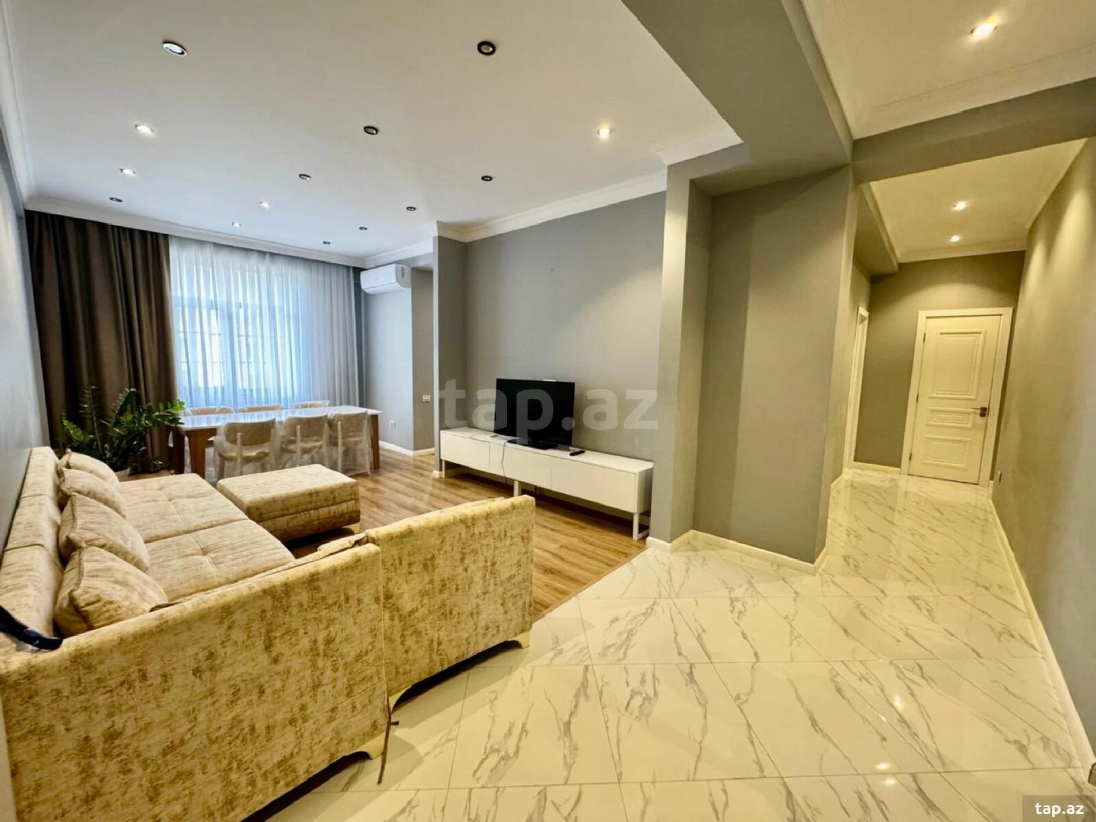 Kirayə verilir 3 otaqlı yeni tikili 130 m²