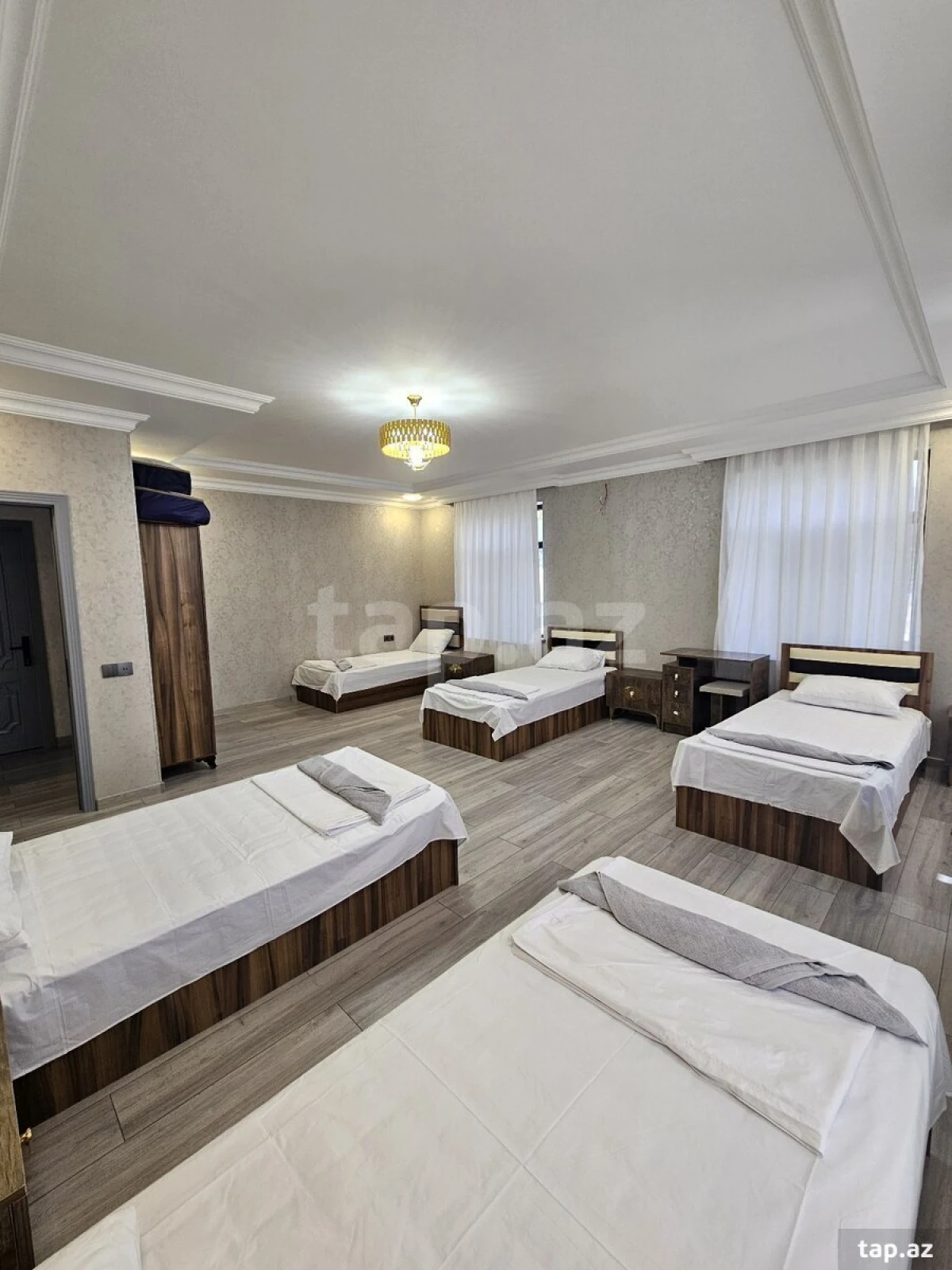 Kirayə verilir 7 otaqlı həyət evi 140 m²