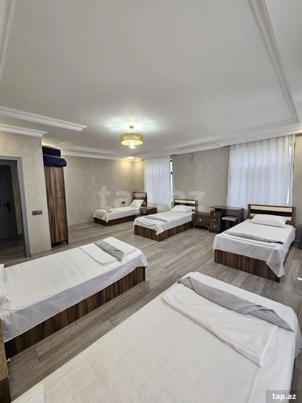 Kirayə verilir 7 otaqlı həyət evi 140 m²
