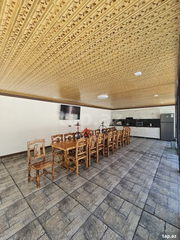 Kirayə verilir 7 otaqlı həyət evi 140 m²