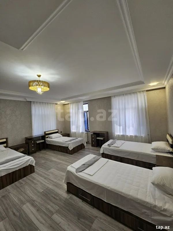 Kirayə verilir 7 otaqlı həyət evi 140 m²