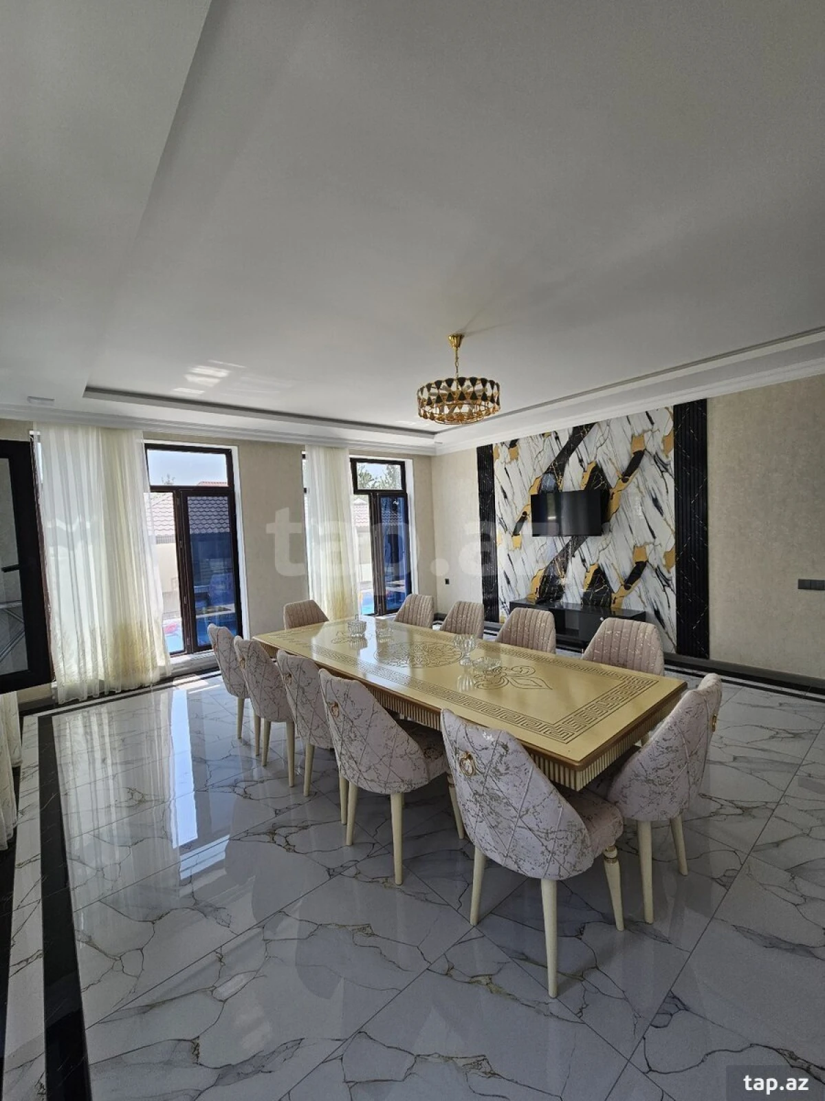 Kirayə verilir 7 otaqlı həyət evi 140 m²