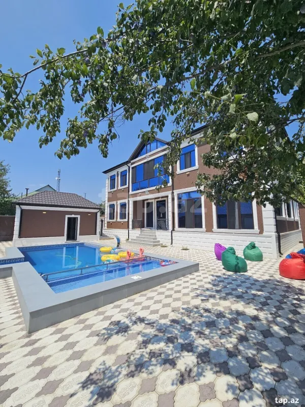 Kirayə verilir 7 otaqlı həyət evi 140 m²