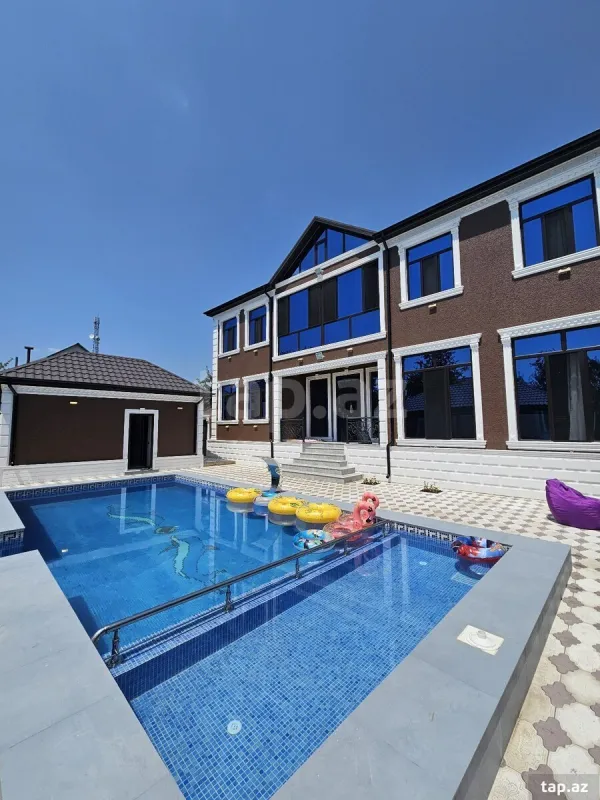 Kirayə verilir 7 otaqlı həyət evi 140 m²