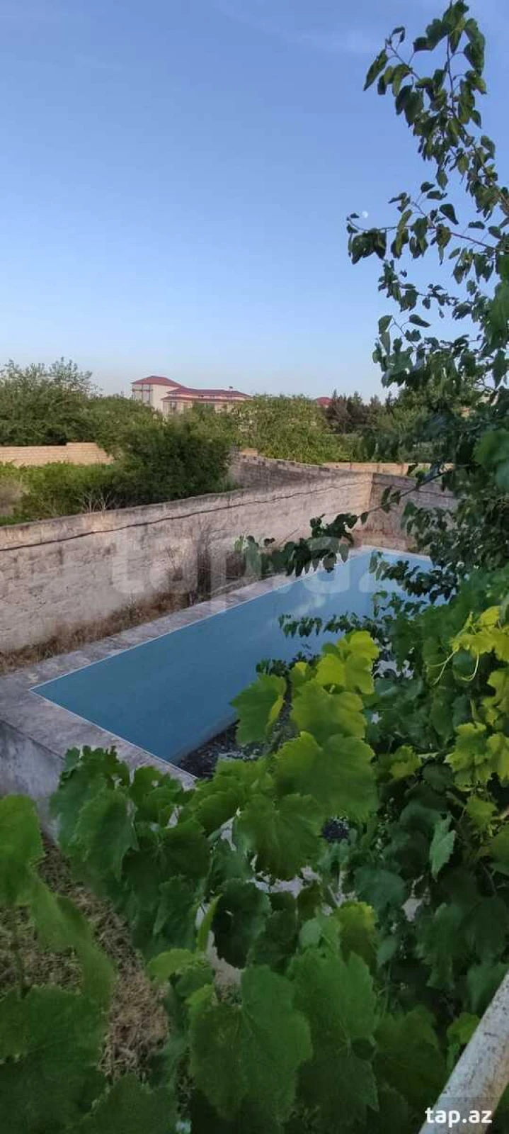 Satılır 4 otaqlı həyət evi 111 m²