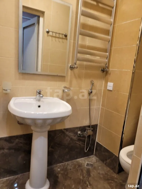 Kirayə verilir 2 otaqlı mənzil 44 m²
