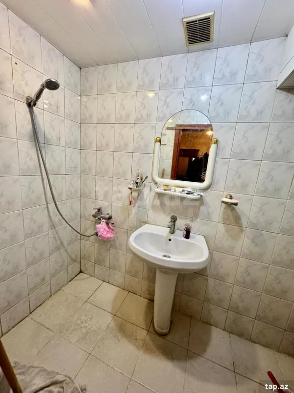 Satılır 2 otaqlı mənzil 30 m²
