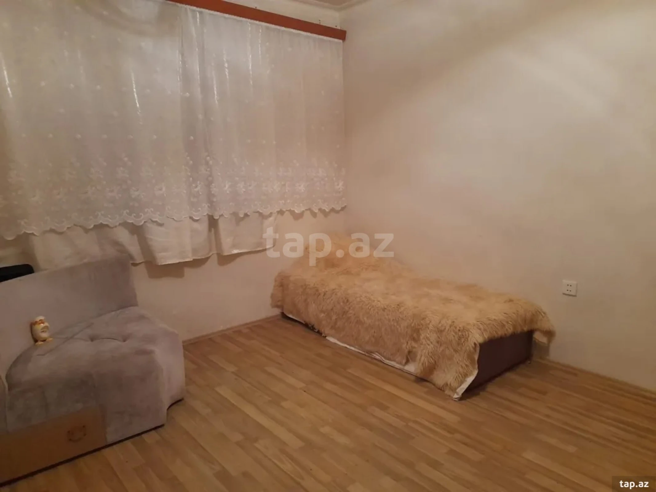 Satılır 2 otaqlı həyət evi 66 m²