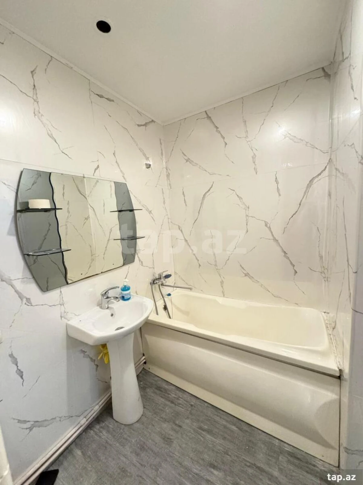 Satılır 2 otaqlı mənzil 52 m²