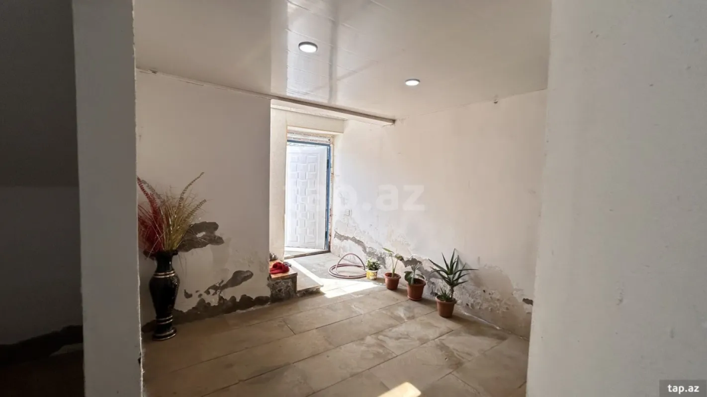 Satılır 3 otaqlı həyət evi 150 m²