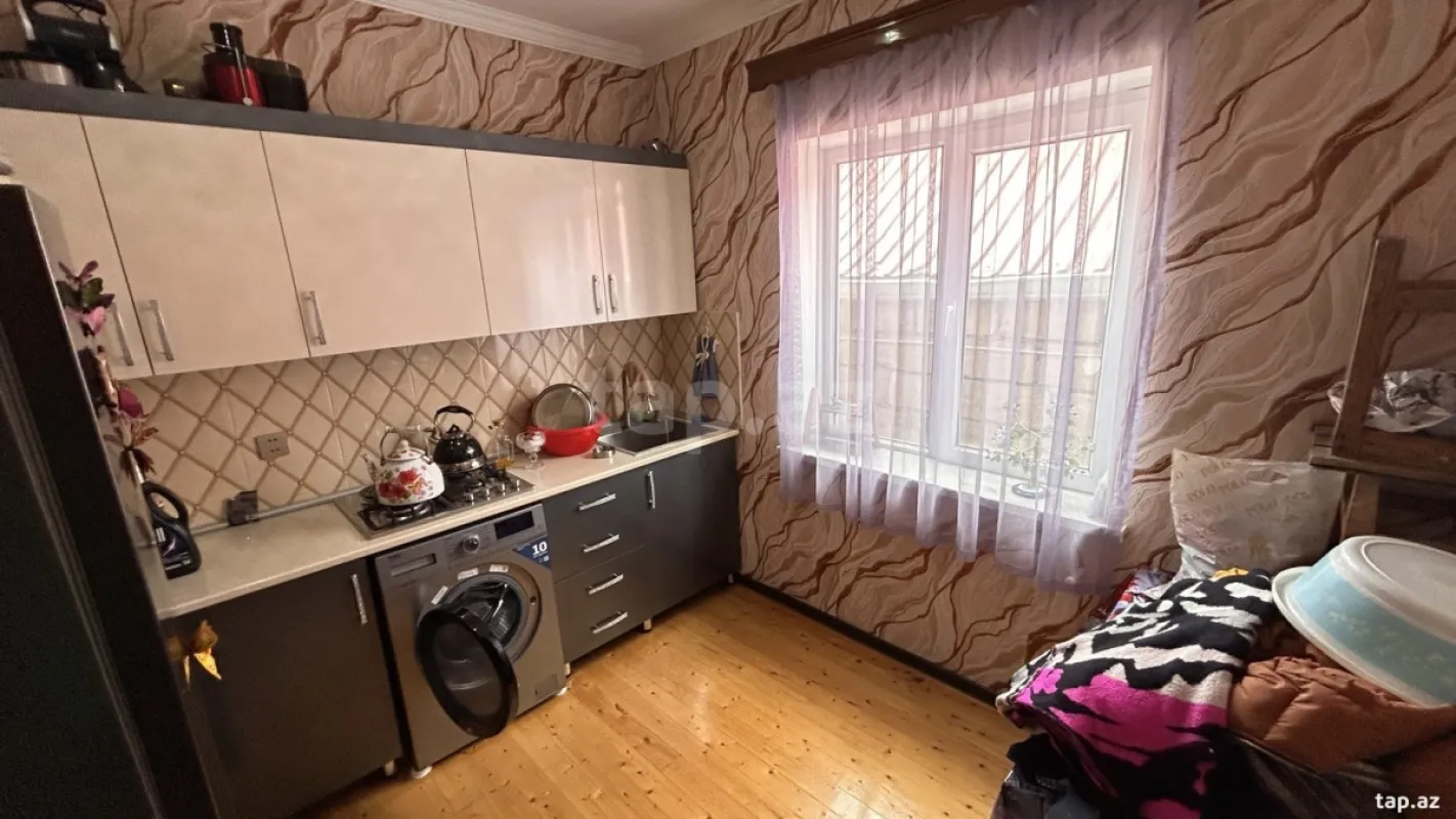 Satılır 3 otaqlı həyət evi 150 m²