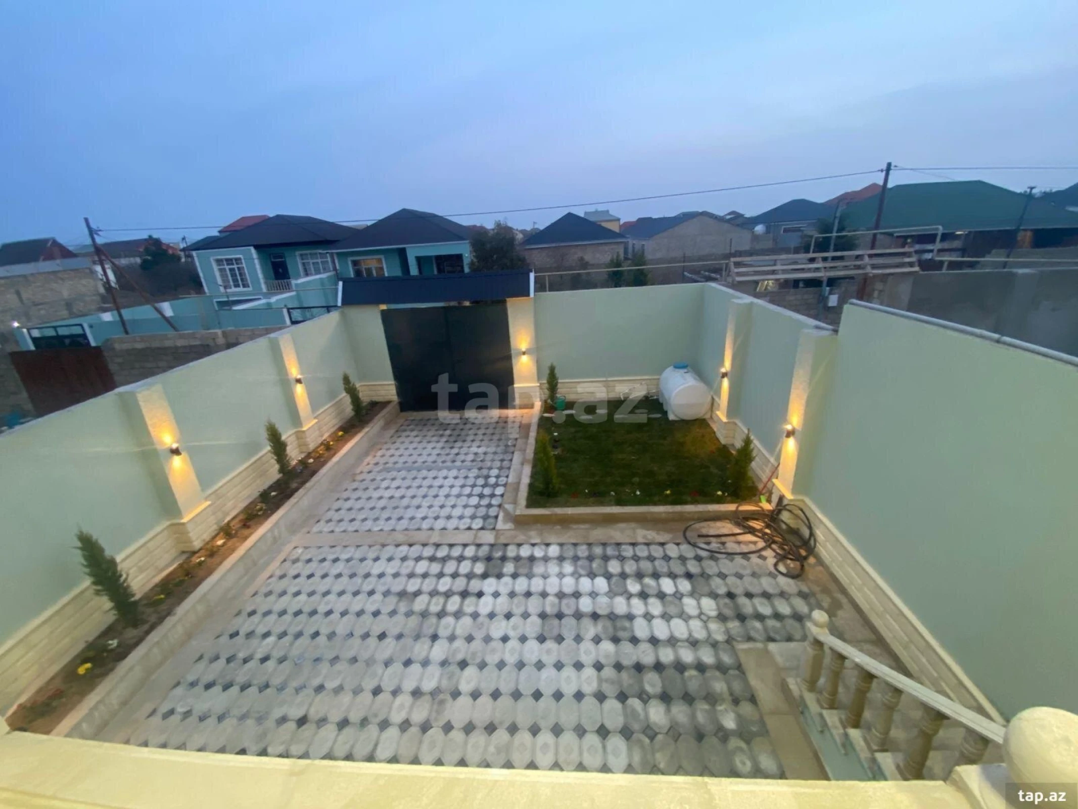 Satılır 4 otaqlı həyət evi 120 m²