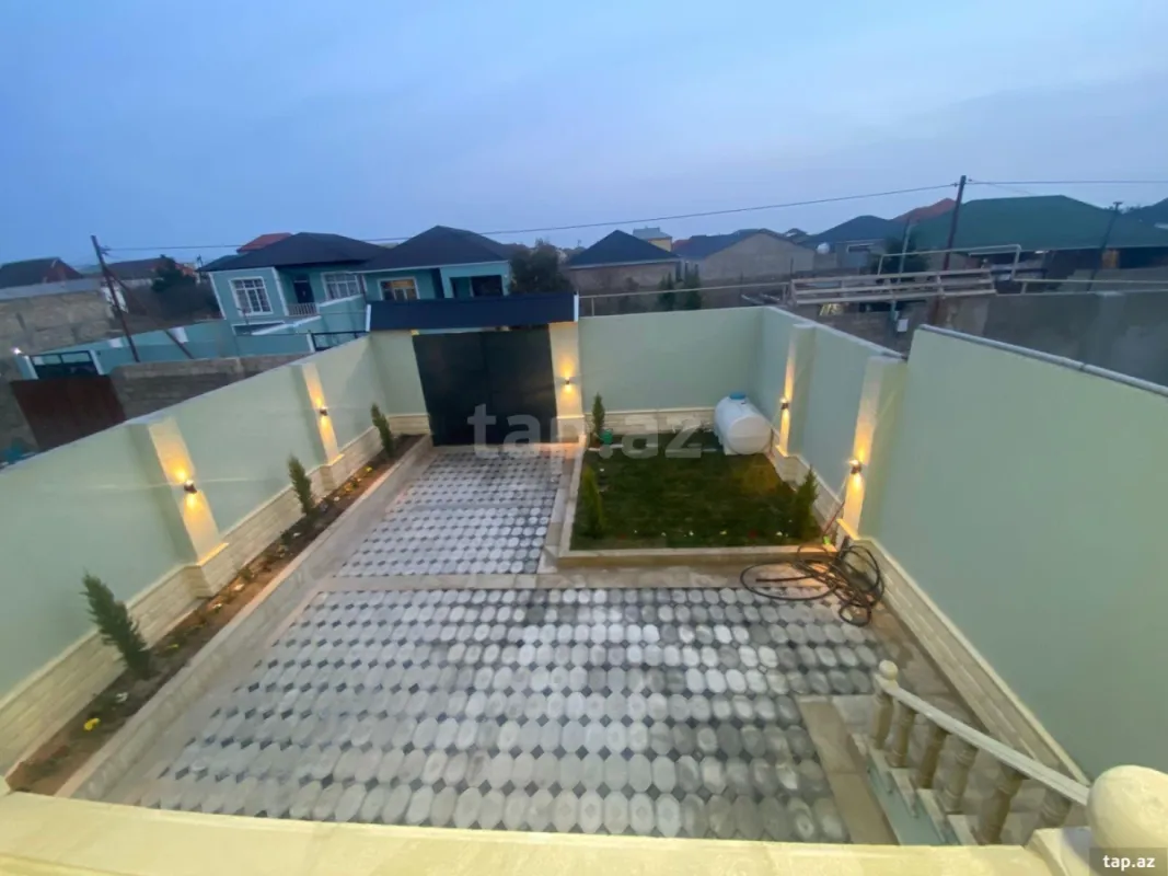 Satılır 4 otaqlı həyət evi 120 m²
