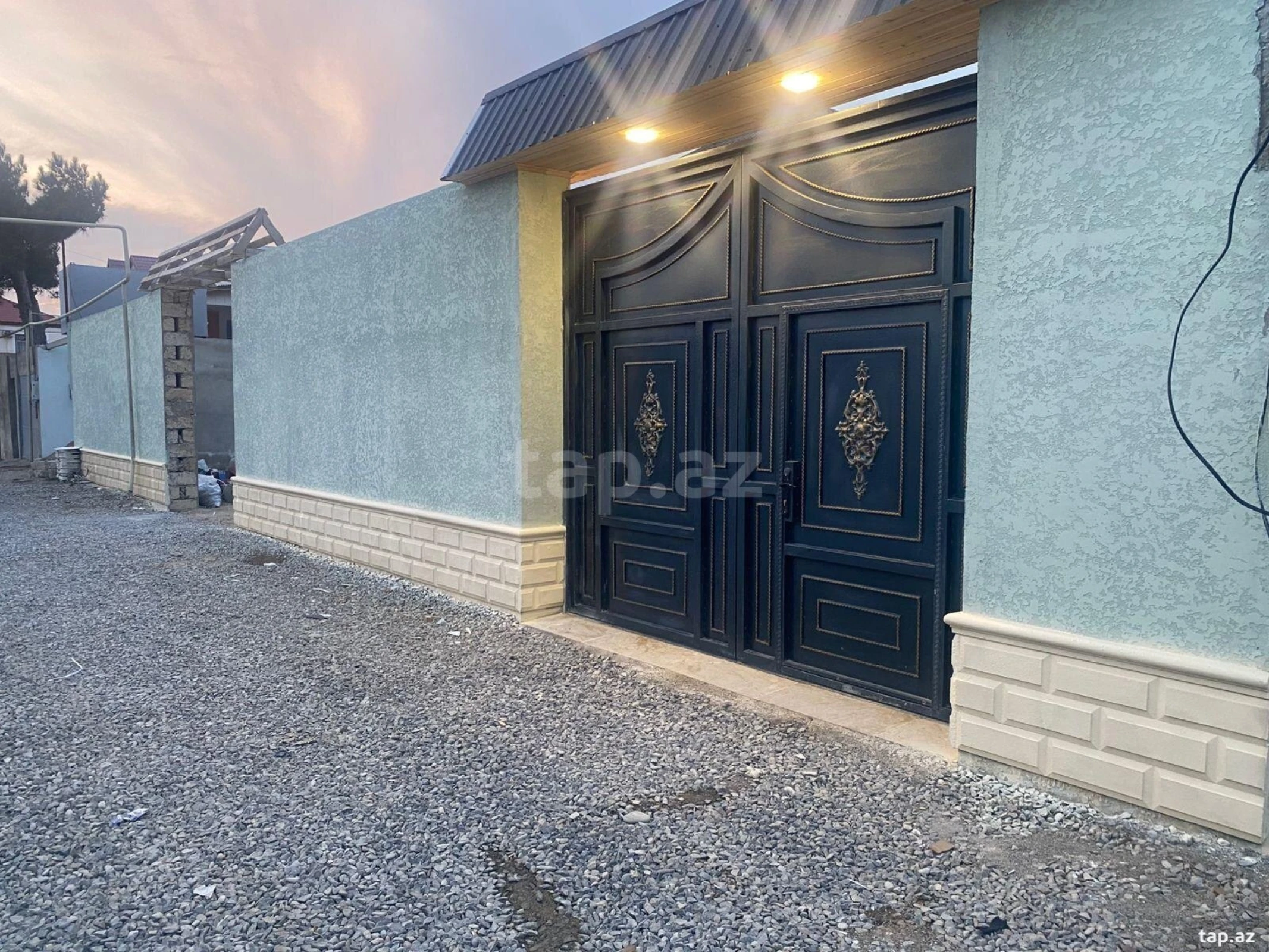 Satılır 4 otaqlı həyət evi 120 m²