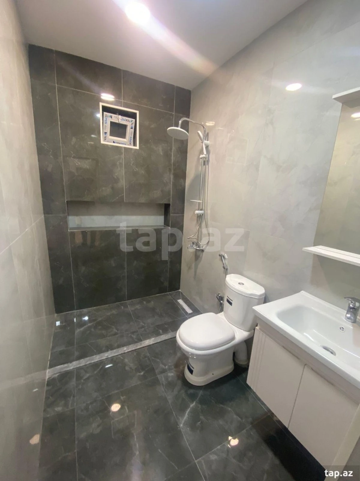 Satılır 4 otaqlı həyət evi 120 m²