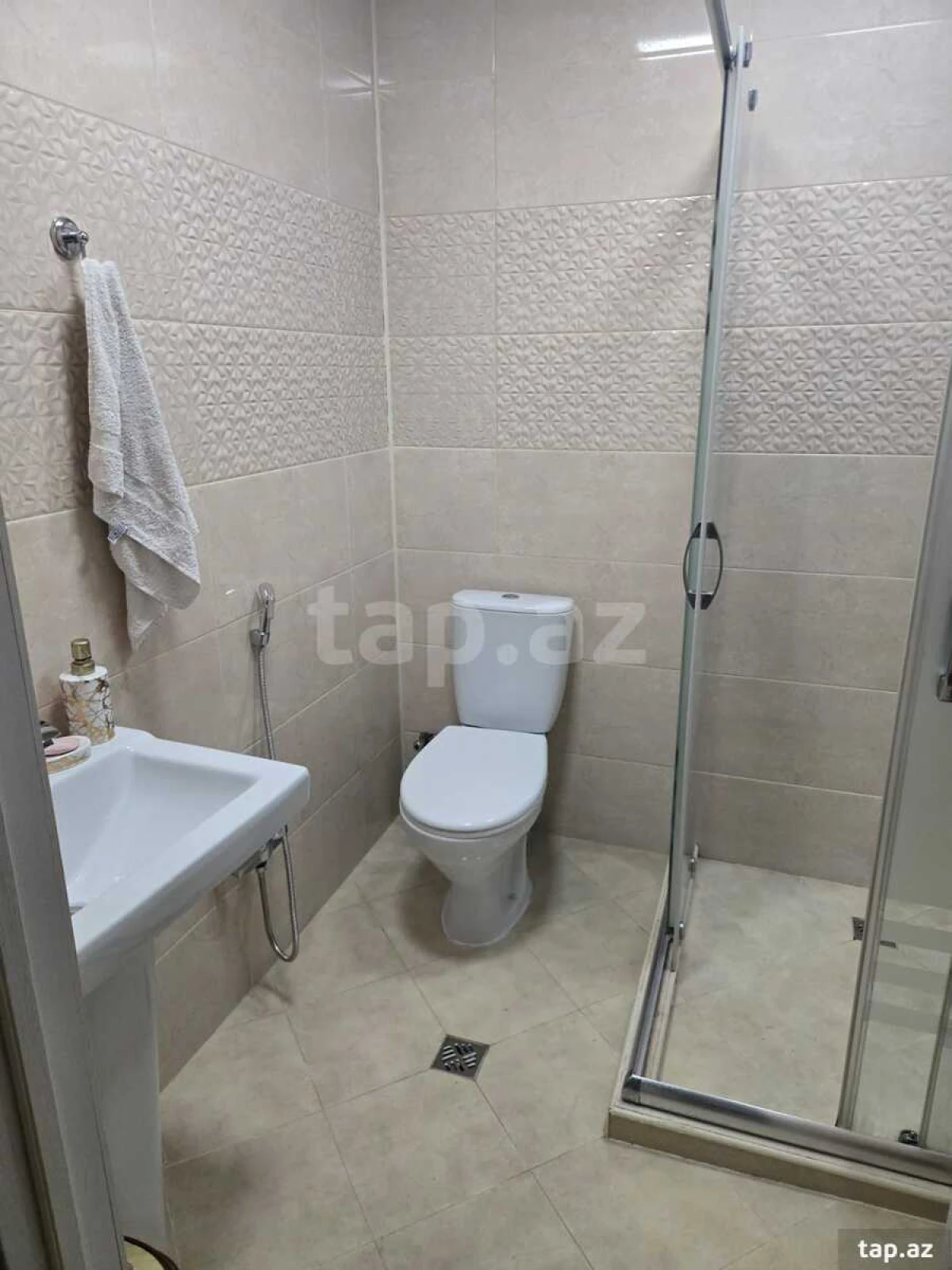 Kirayə verilir 1 otaqlı yeni tikili 45 m²