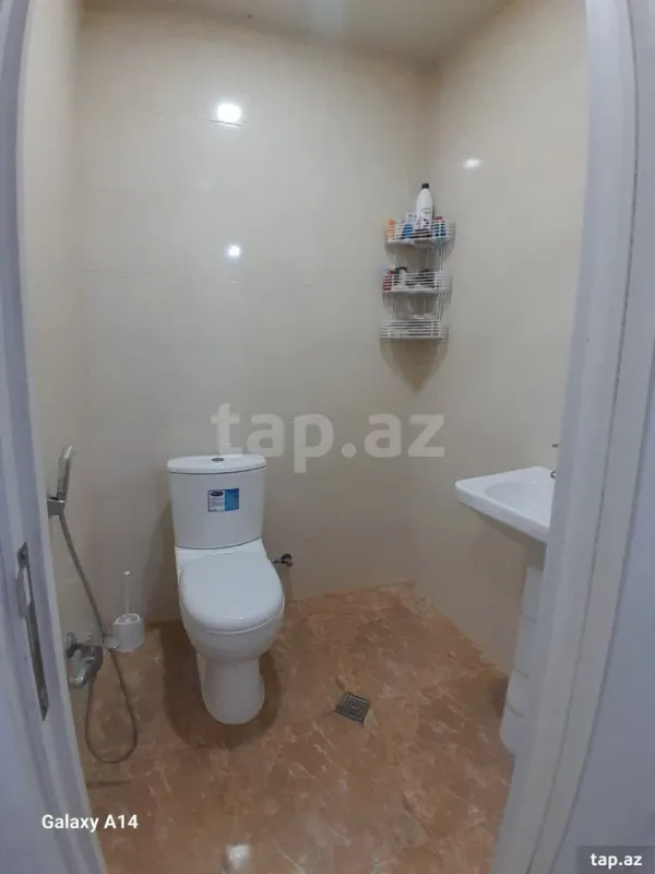 Kirayə verilir 3 otaqlı yeni tikili 83 m²