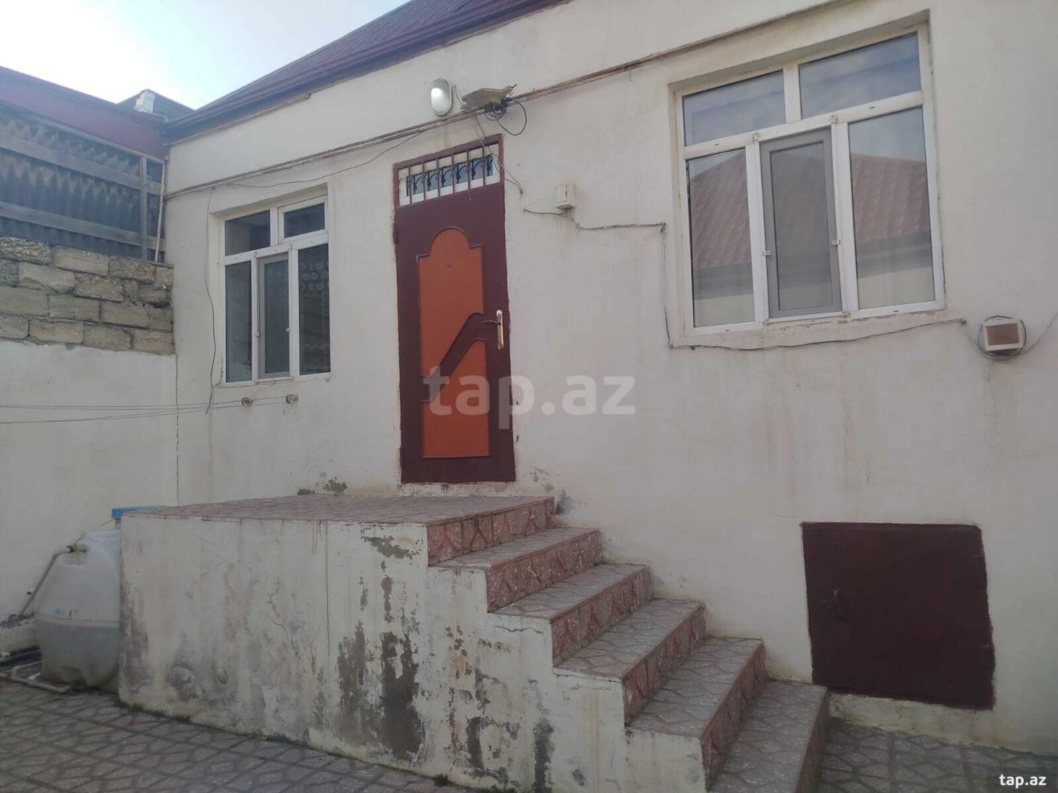 Satılır 3 otaqlı həyət evi 90 m²