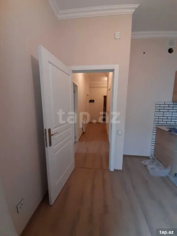 Kirayə verilir 2 otaqlı yeni tikili 72 m²