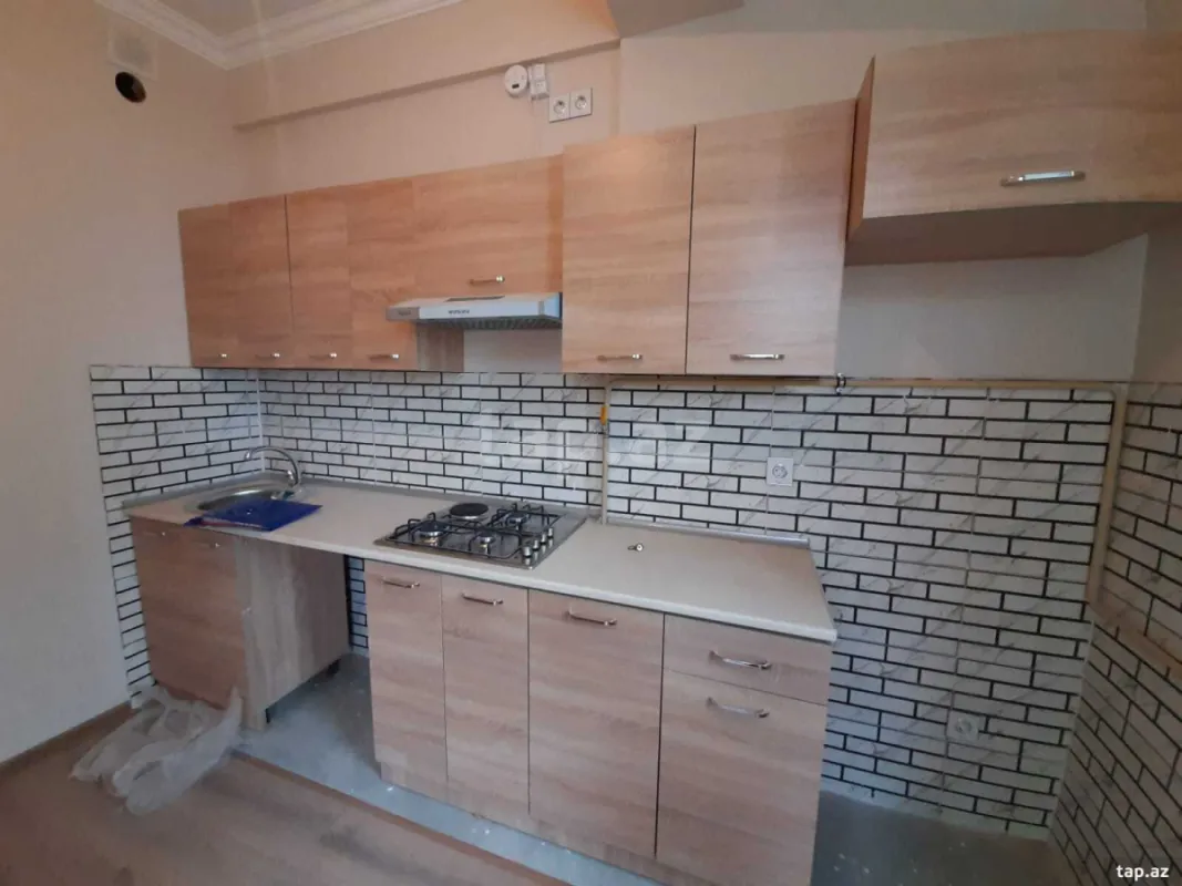 Kirayə verilir 2 otaqlı yeni tikili 72 m²