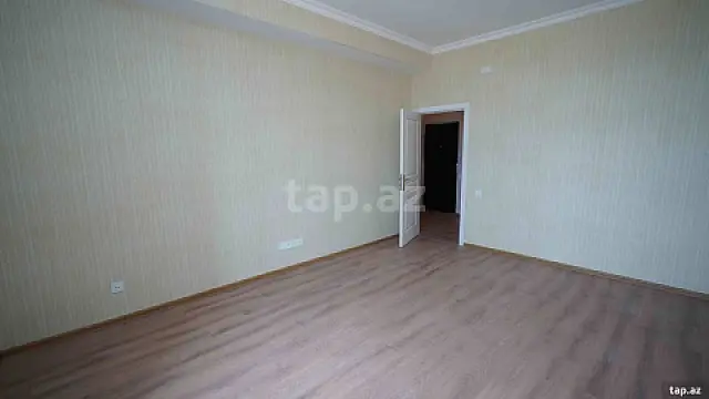 Kirayə verilir 2 otaqlı yeni tikili 72 m²