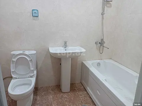 Kirayə verilir 2 otaqlı yeni tikili 72 m²