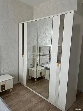 Kirayə verilir 2 otaqlı yeni tikili 81 m²