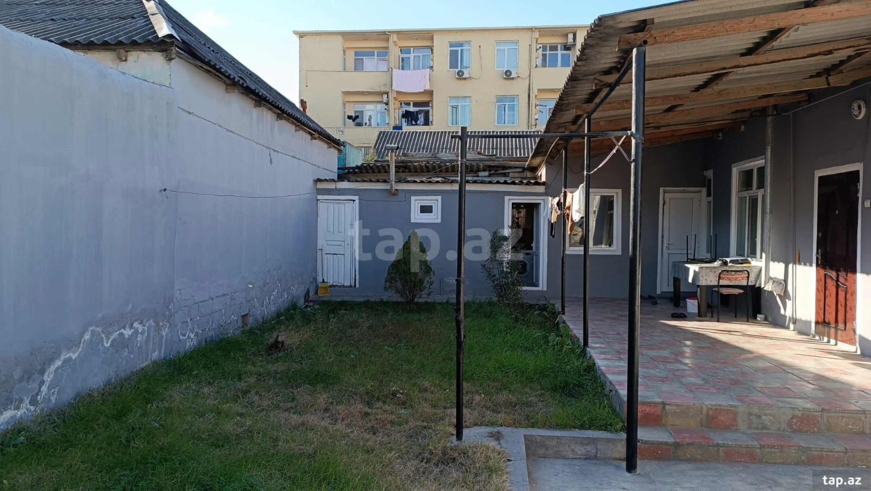 Satılır 4 otaqlı həyət evi 150 m²