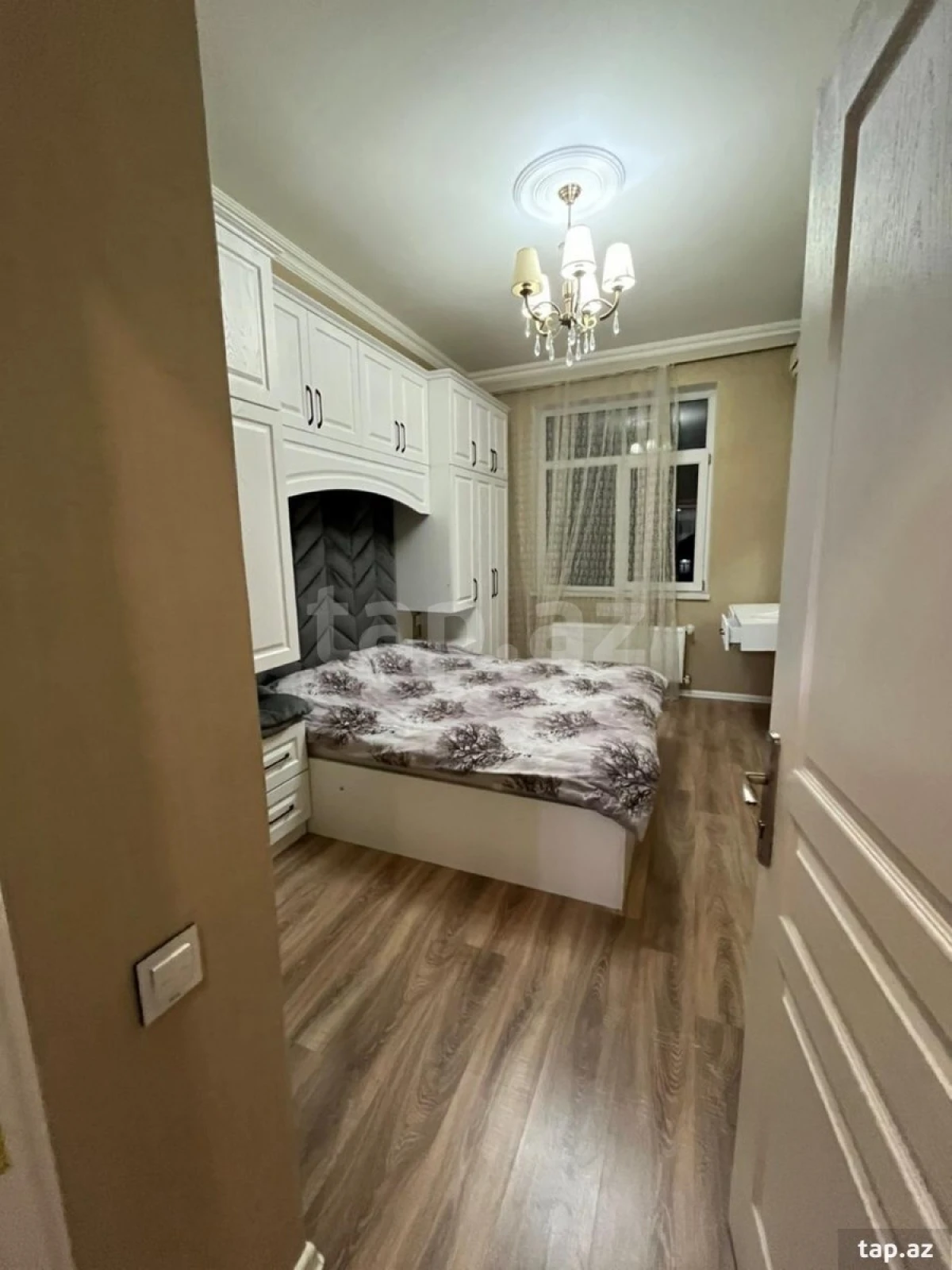 Satılır 3 otaqlı yeni tikili 85 m²