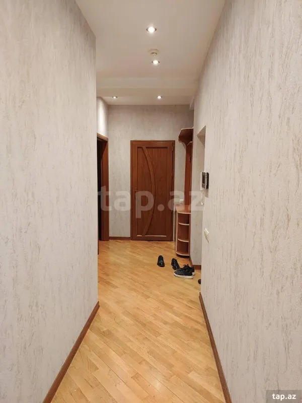 Satılır 2 otaqlı yeni tikili 70 m²