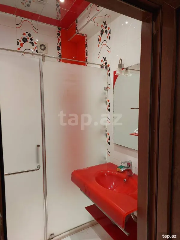 Satılır 2 otaqlı yeni tikili 70 m²