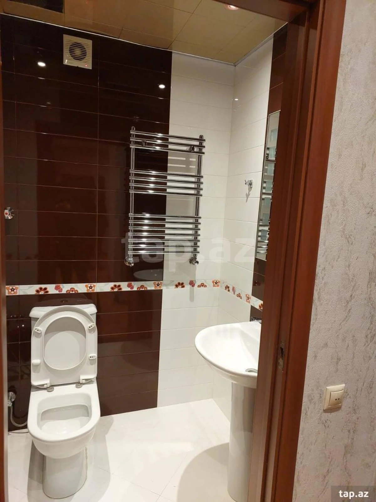 Satılır 2 otaqlı yeni tikili 70 m²