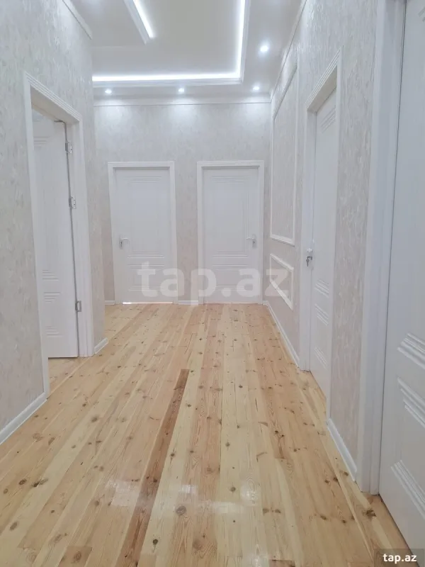 Satılır 4 otaqlı həyət evi 140 m²
