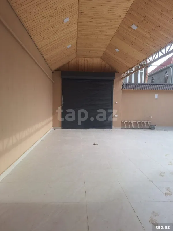 Satılır 4 otaqlı həyət evi 140 m²