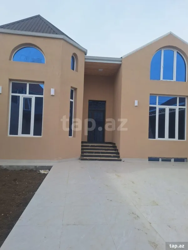 Satılır 4 otaqlı həyət evi 140 m²