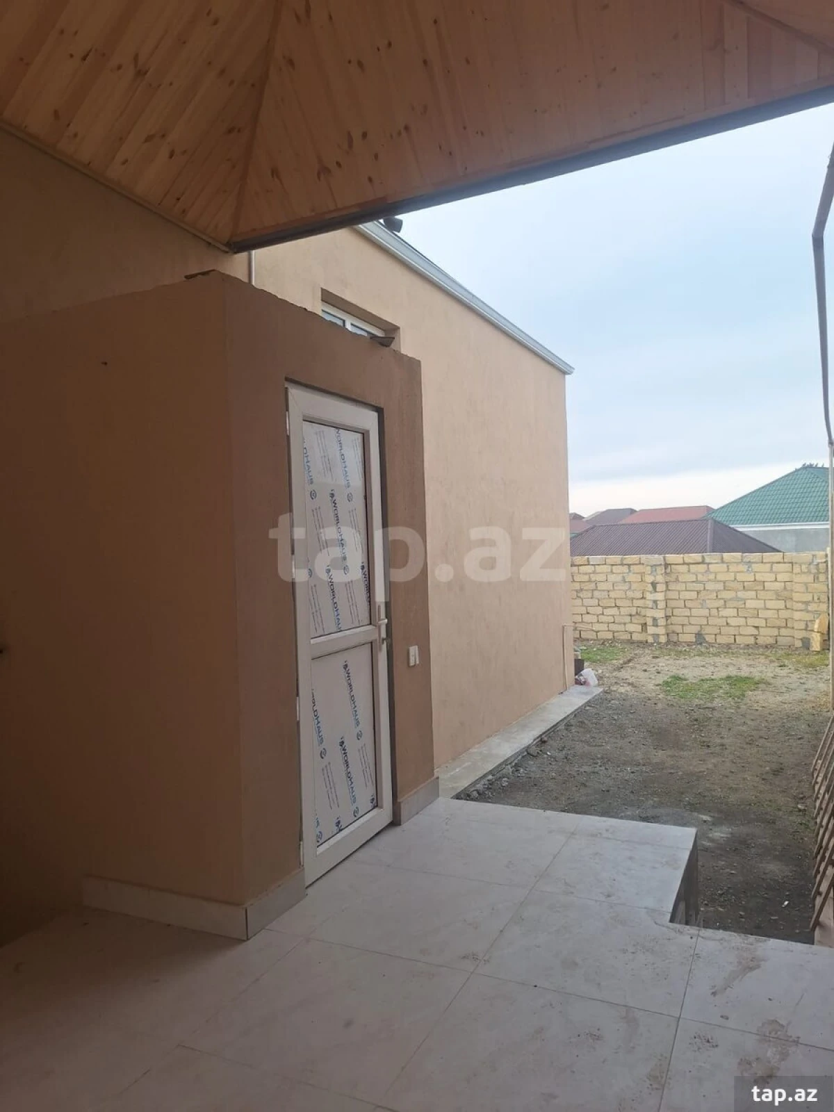 Satılır 4 otaqlı həyət evi 140 m²