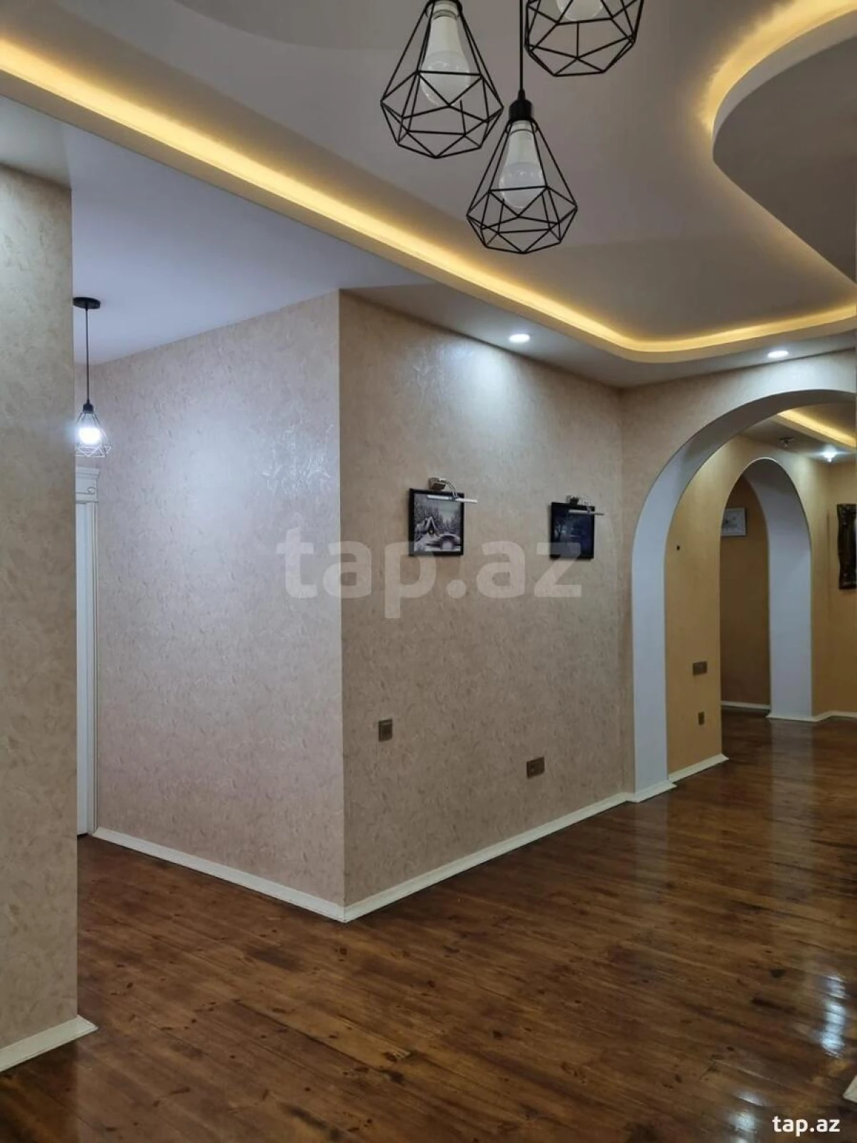 Satılır 5 otaqlı həyət evi 260 m²