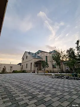 Satılır 5 otaqlı həyət evi 260 m²