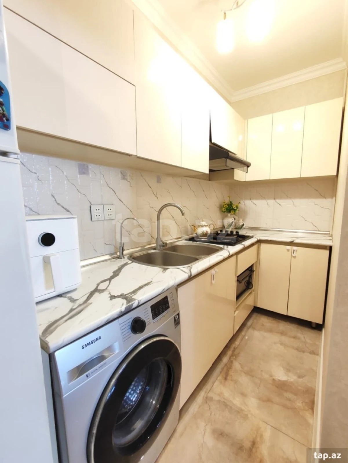 Satılır 2 otaqlı yeni tikili 61 m²